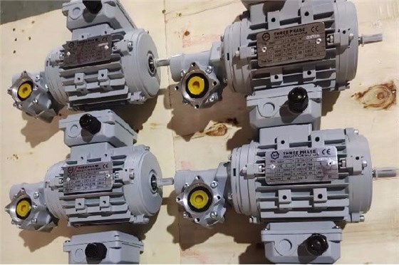 艾思捷RV減速機在造紙設備上的應用 配套出口.jpg 艾思捷RV減速機在造紙設備上的應用 配套出口.jpg